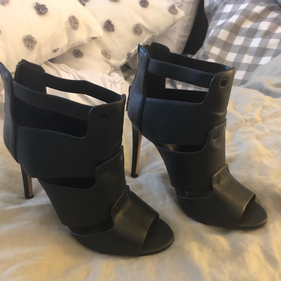 Express boot - Picture 1 of 3